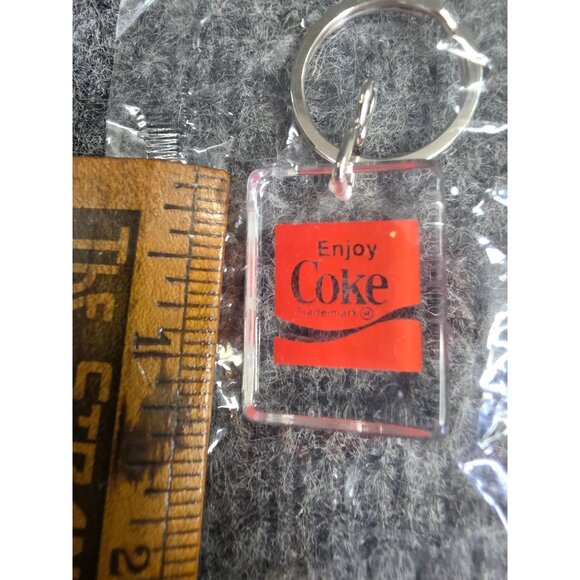 Vintage Coca-Cola Acrylic Keychain - Picture 2 of 4